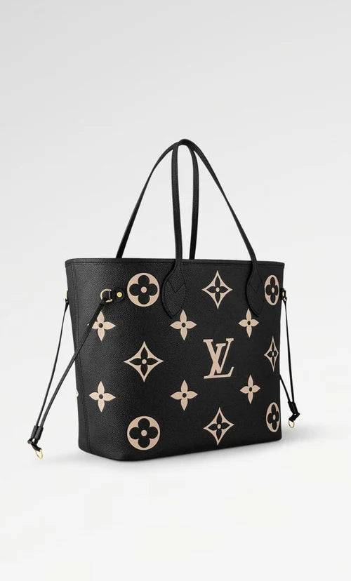 Black and beige neverfull-style tote bag with slim shoulder handles and adjustable side laces on a white background
Black and beige structured tote bag on a white background, elegant top-handle and spacious design.
Elegant black and beige tote bag on white background, large everyday handbag with clean silhouette and durable construction.