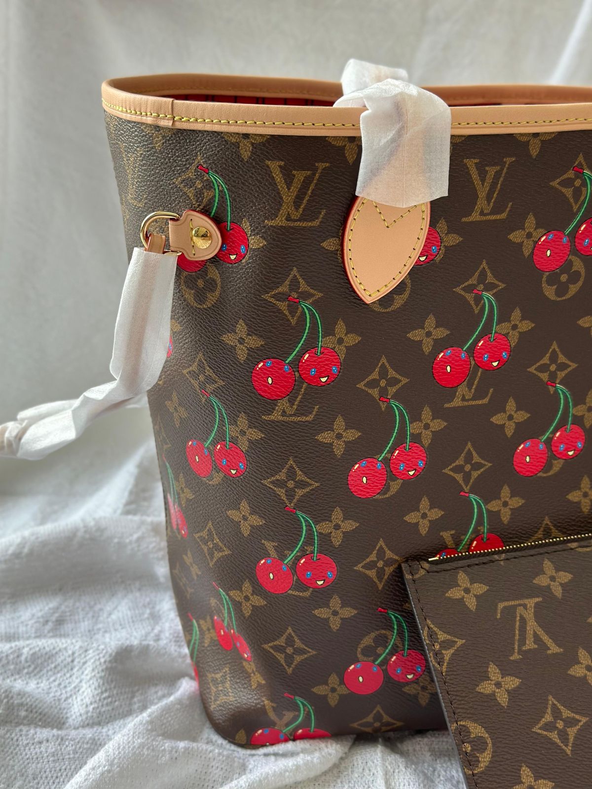 Neverfull-Style MM Bag.