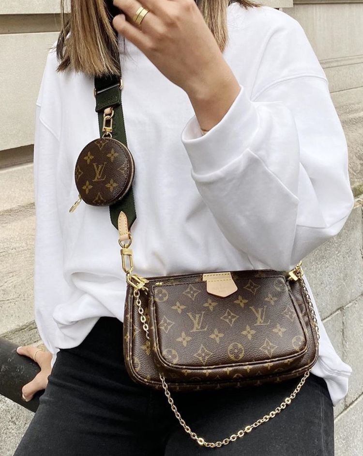 Multi Pochette Accessoires.
