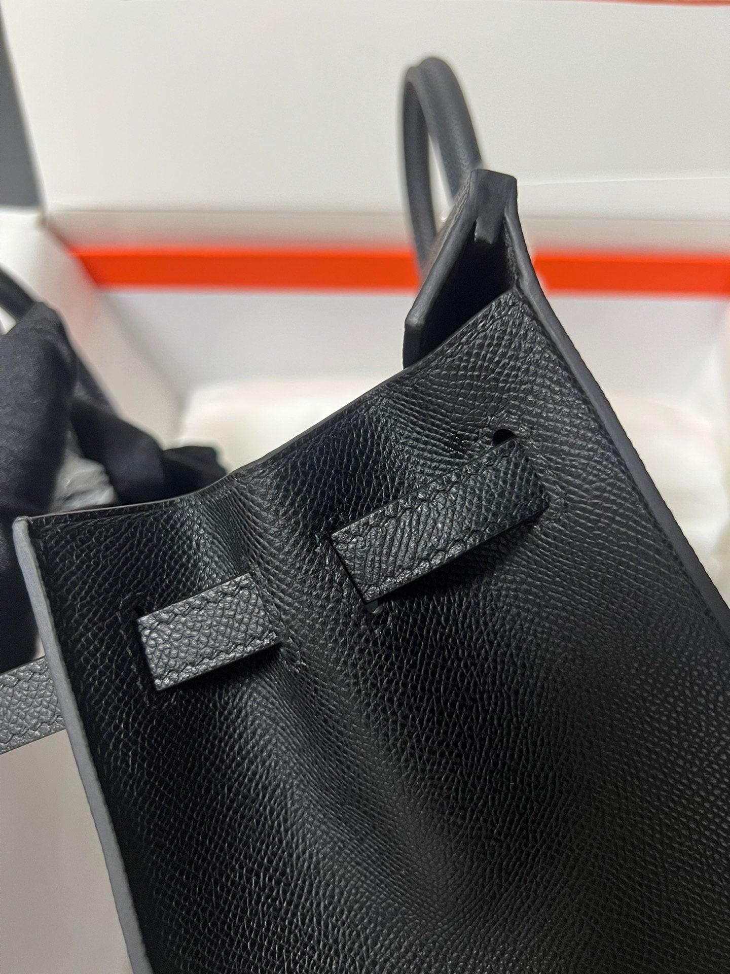 Black Birkin 25.