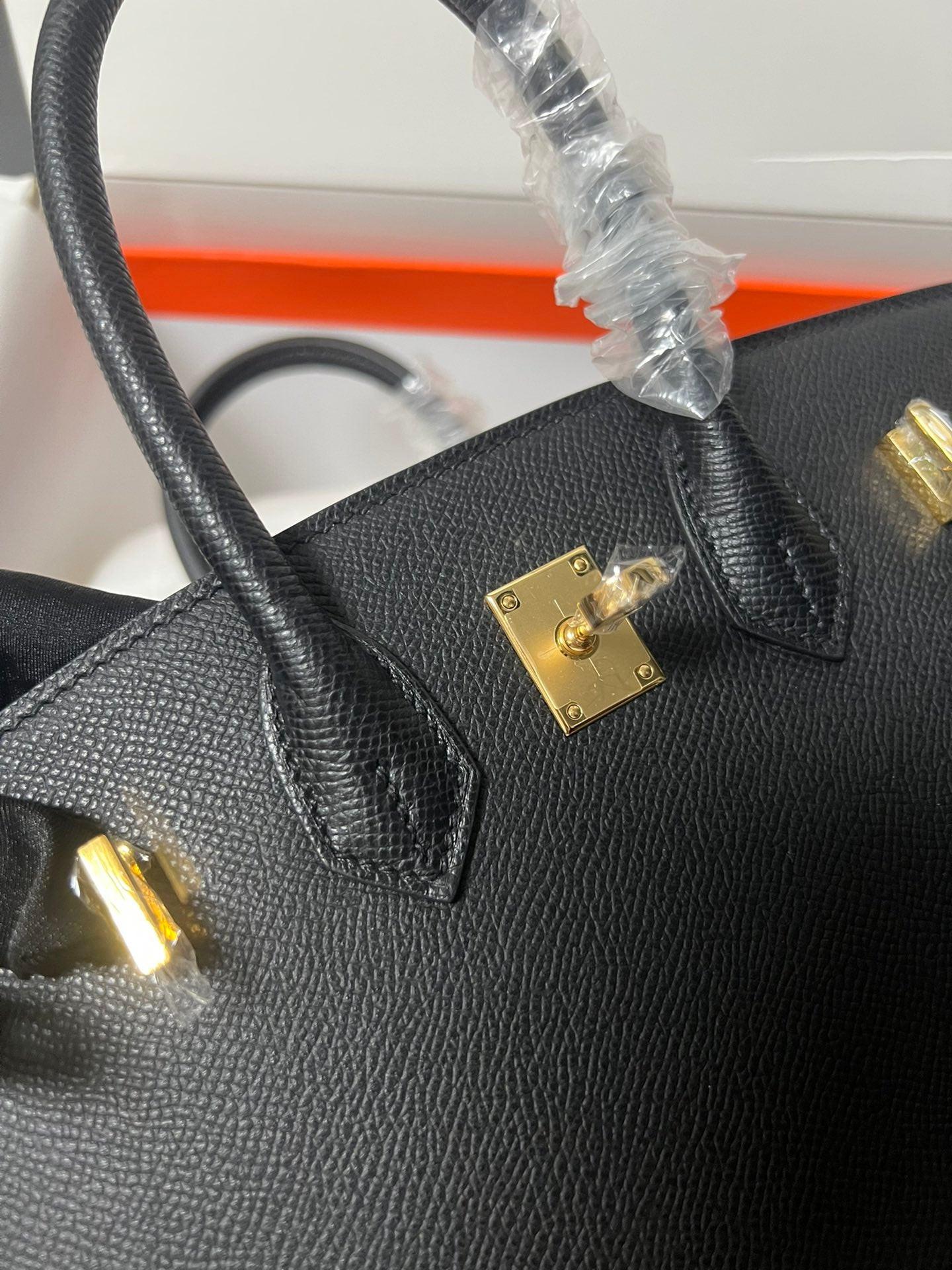 Black Birkin 25.
