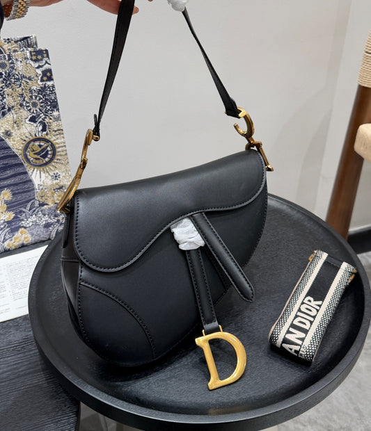 The Heritage Saddle Bag