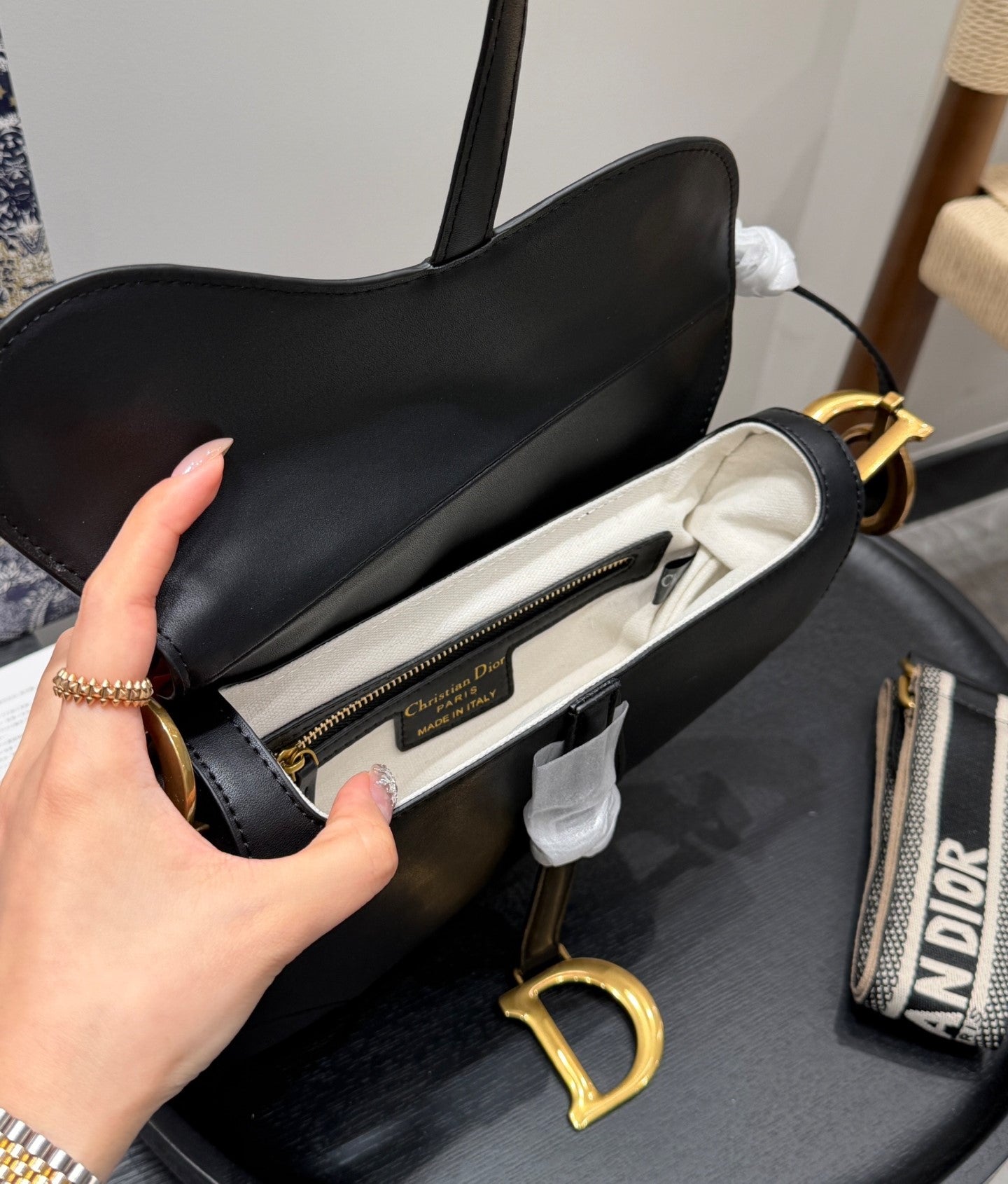 The Heritage Saddle Bag