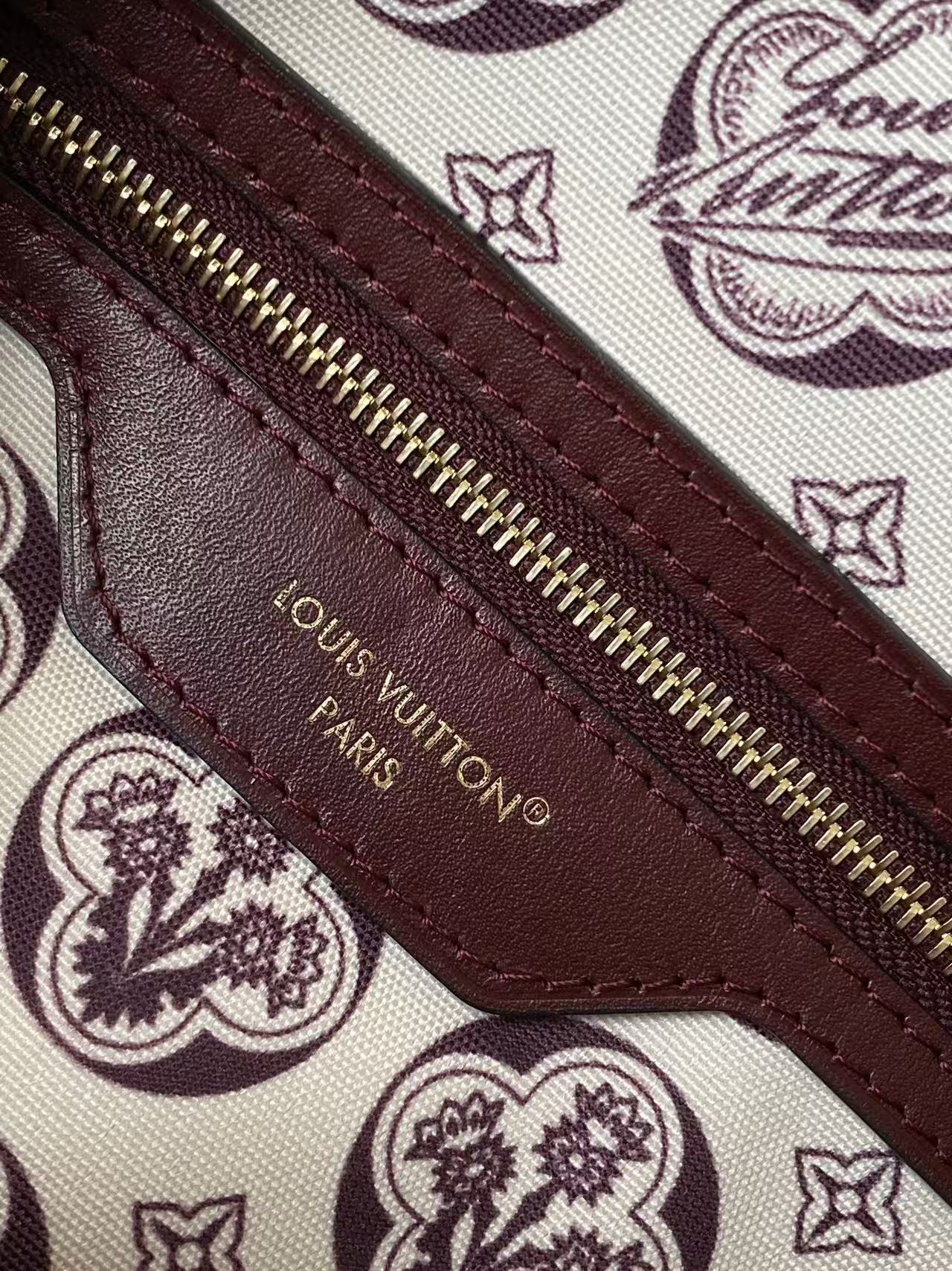 Speedy-Style Handbag