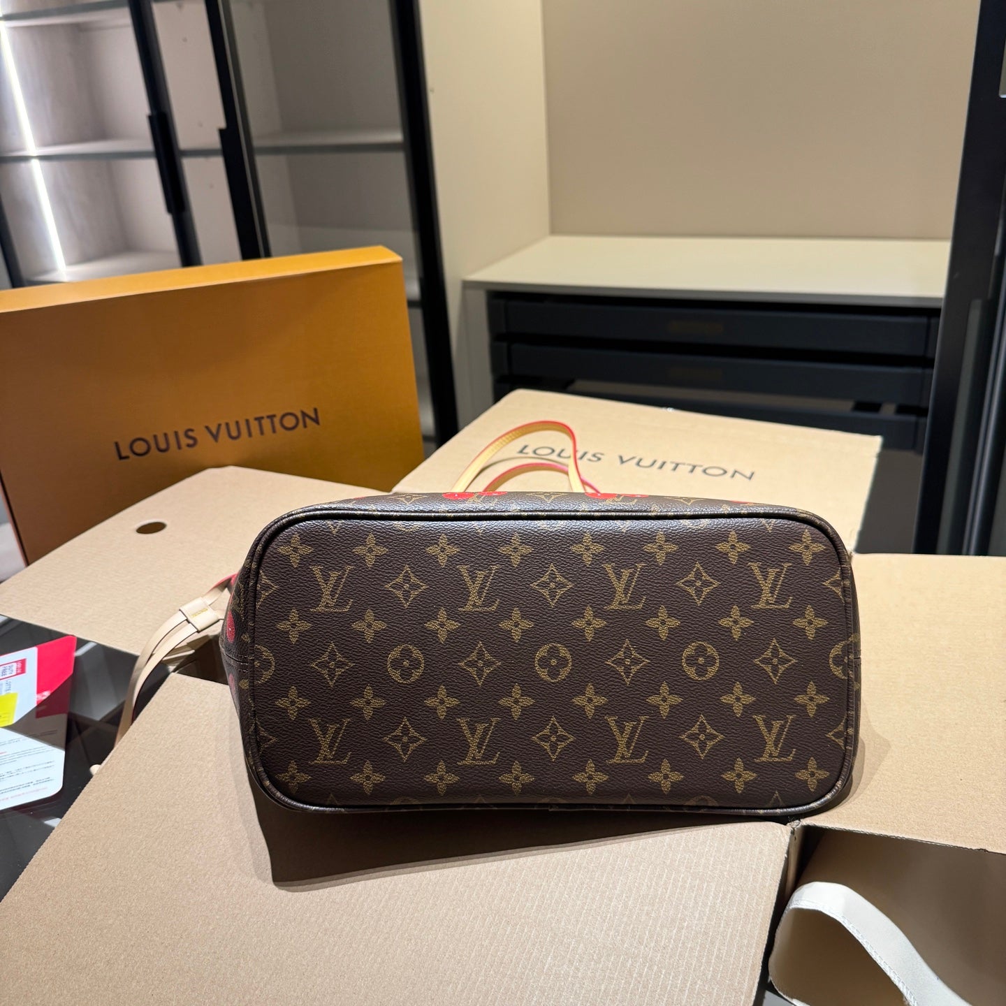 Neverfull-Style MM Bag