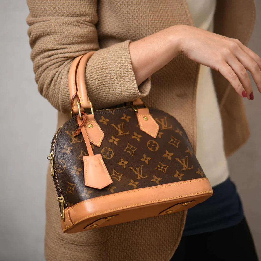 Alma BB bag.
