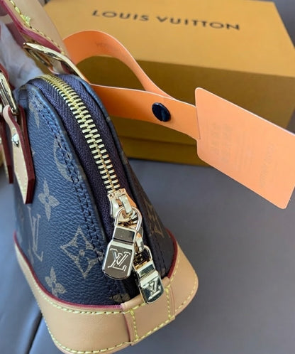 Alma BB bag.